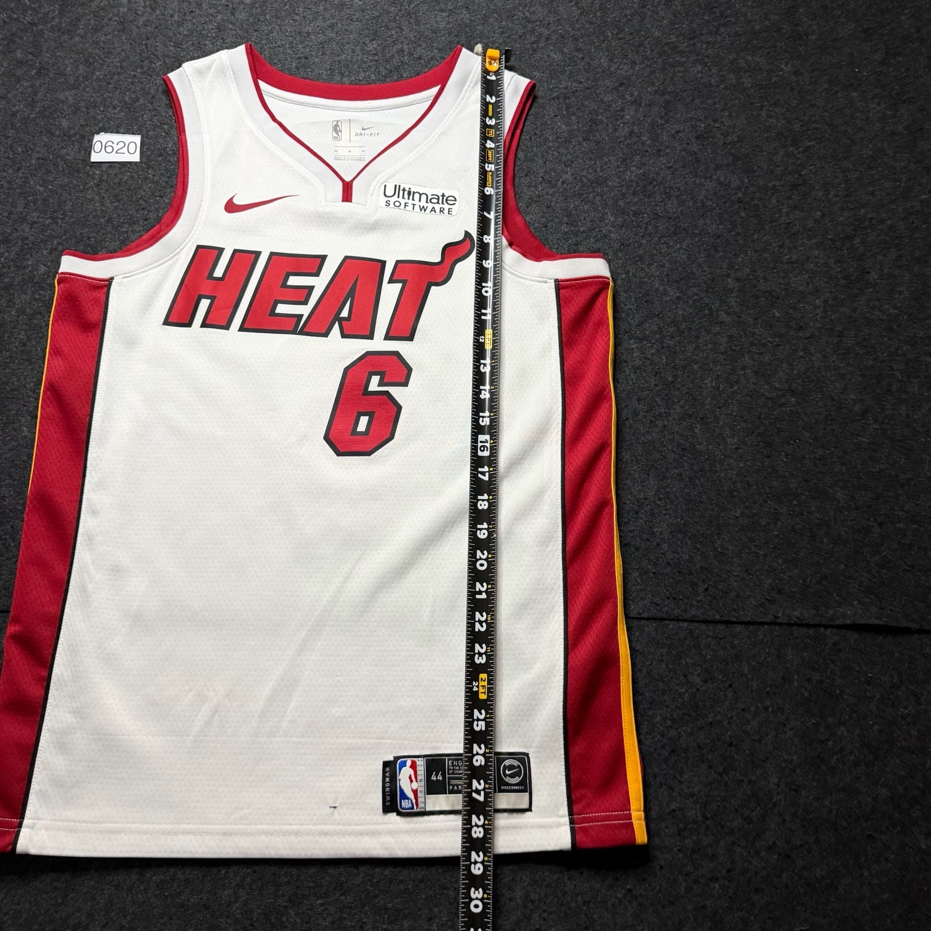 Nike Miami Heat LeBron James 6 Jersey Size 44 Medium White Swingman 7
