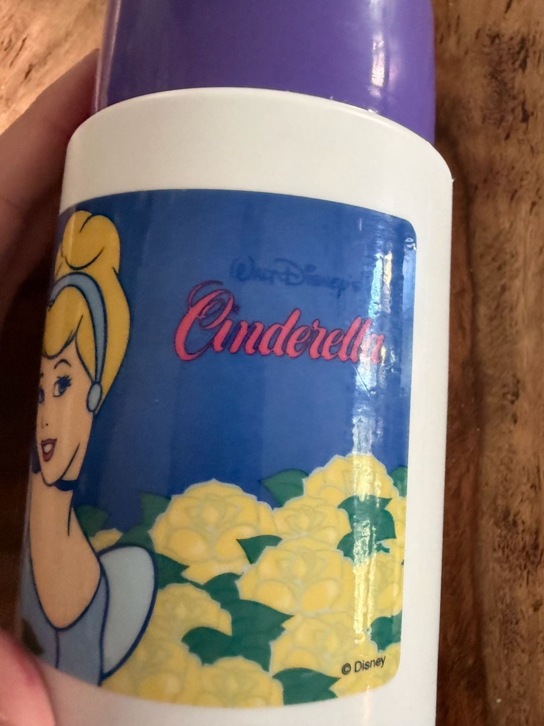 Vintage Thermos Walt Disney's Cinderella Vacuum Bottle With Cup 2