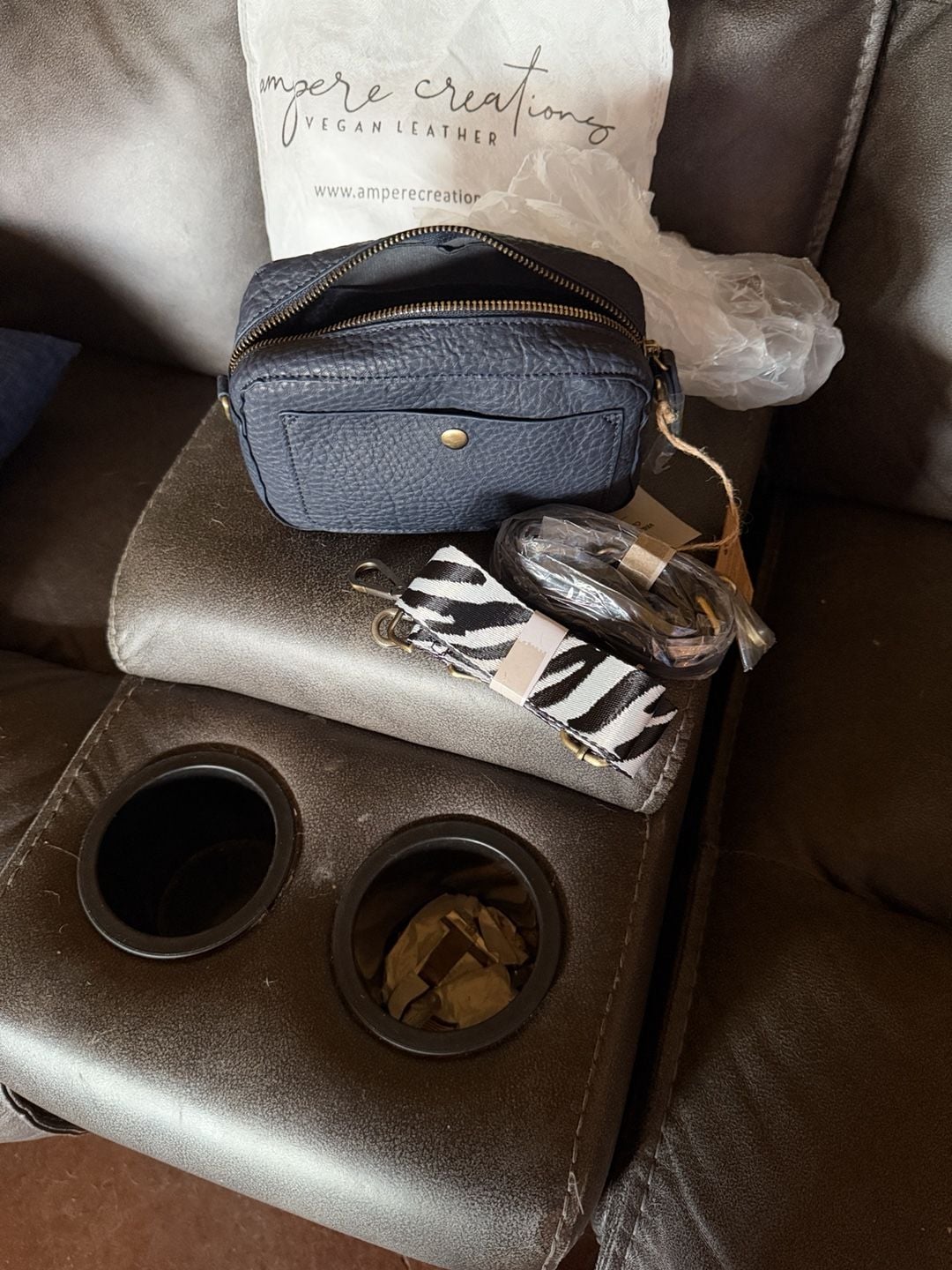 Ampere Creations C137 Crossbody Bag Navy Blue New with Dust Bag and 2straps 6