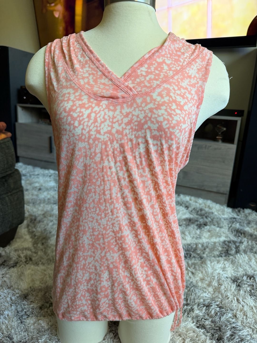 Active by Old Navy Hooded Tank Top Size S Pink White Animal Print Sleeveless 4