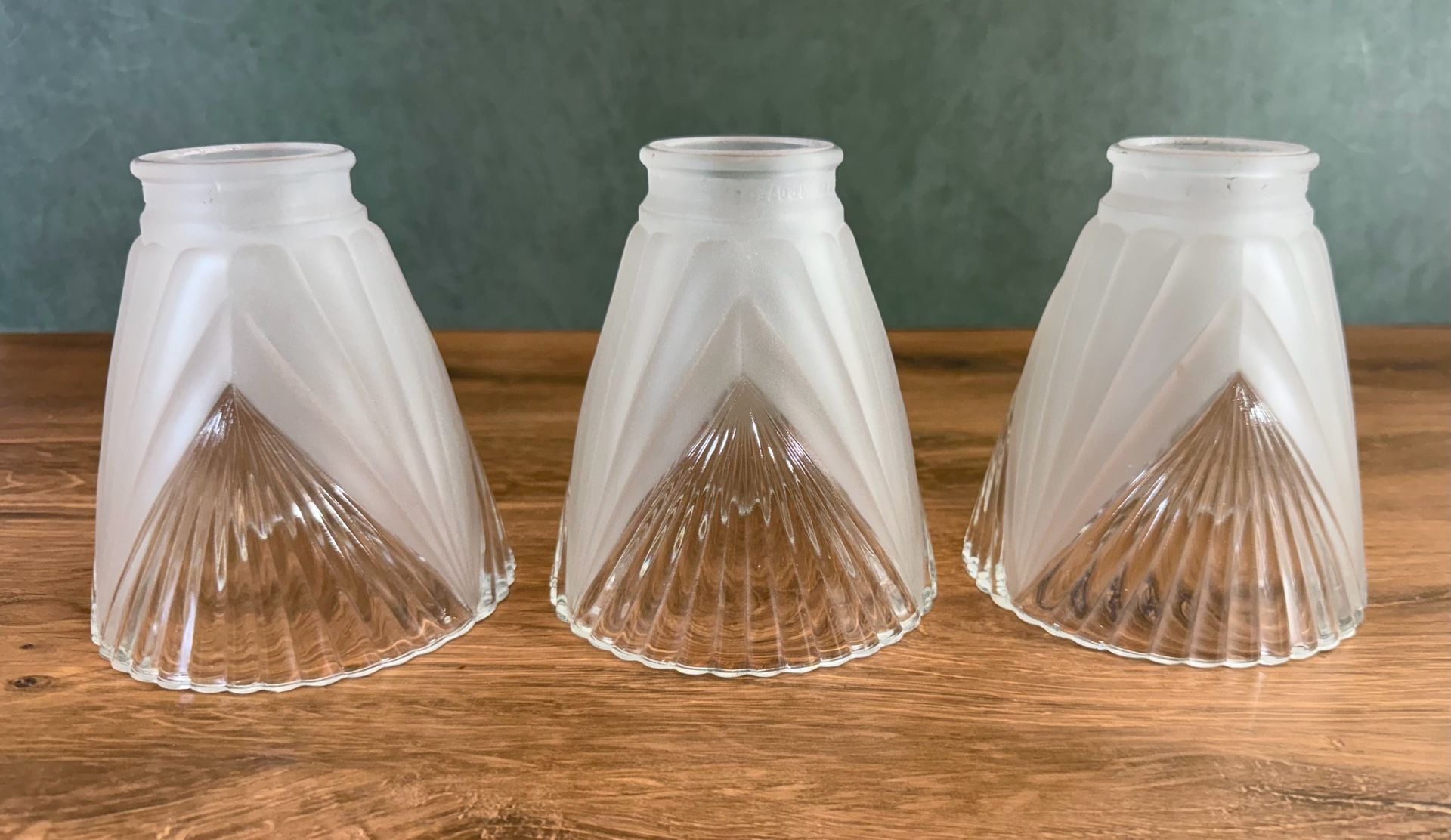 Art Deco Frosted Glass Lamp Shades Set of 3 3