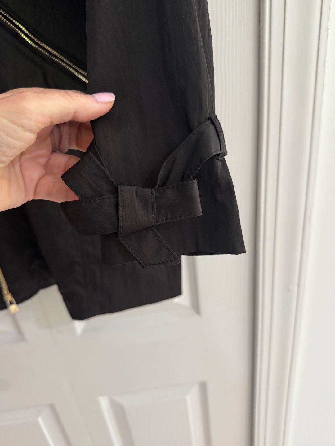 Karl Lagerfeld Paris Raincoat Size XL Black Bow Detail 5