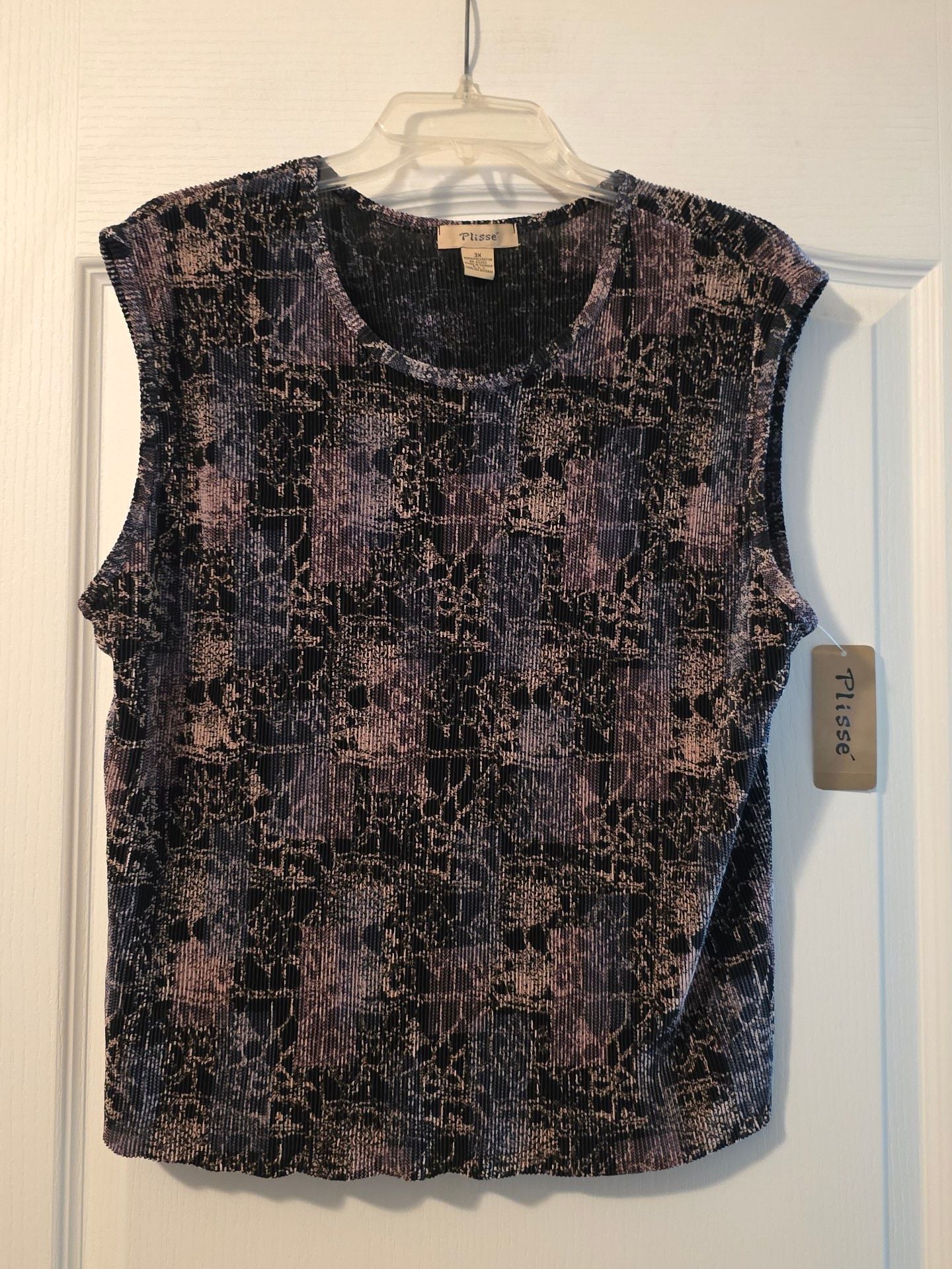 NWT Plisse Pleated Sleeveless Top Size 3X Black Beige Crinkle Polyester 2