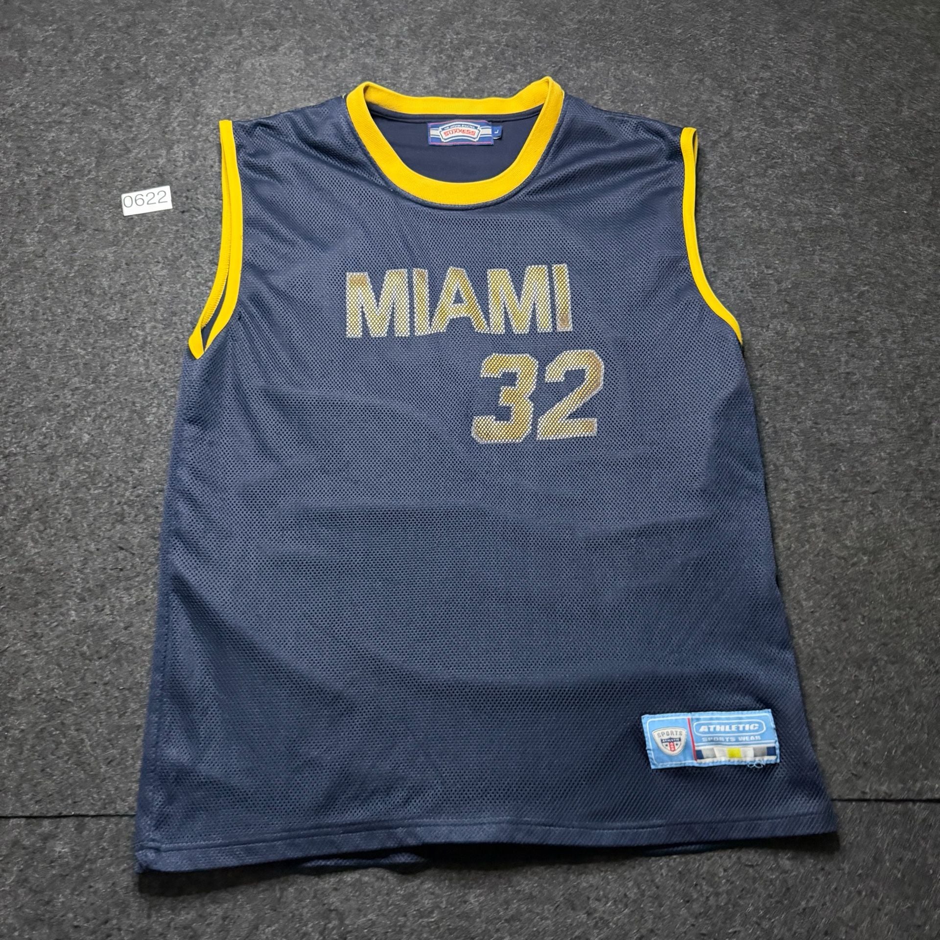 Suxxess Miami 32 Basketball Jersey Size L Blue Yellow 2