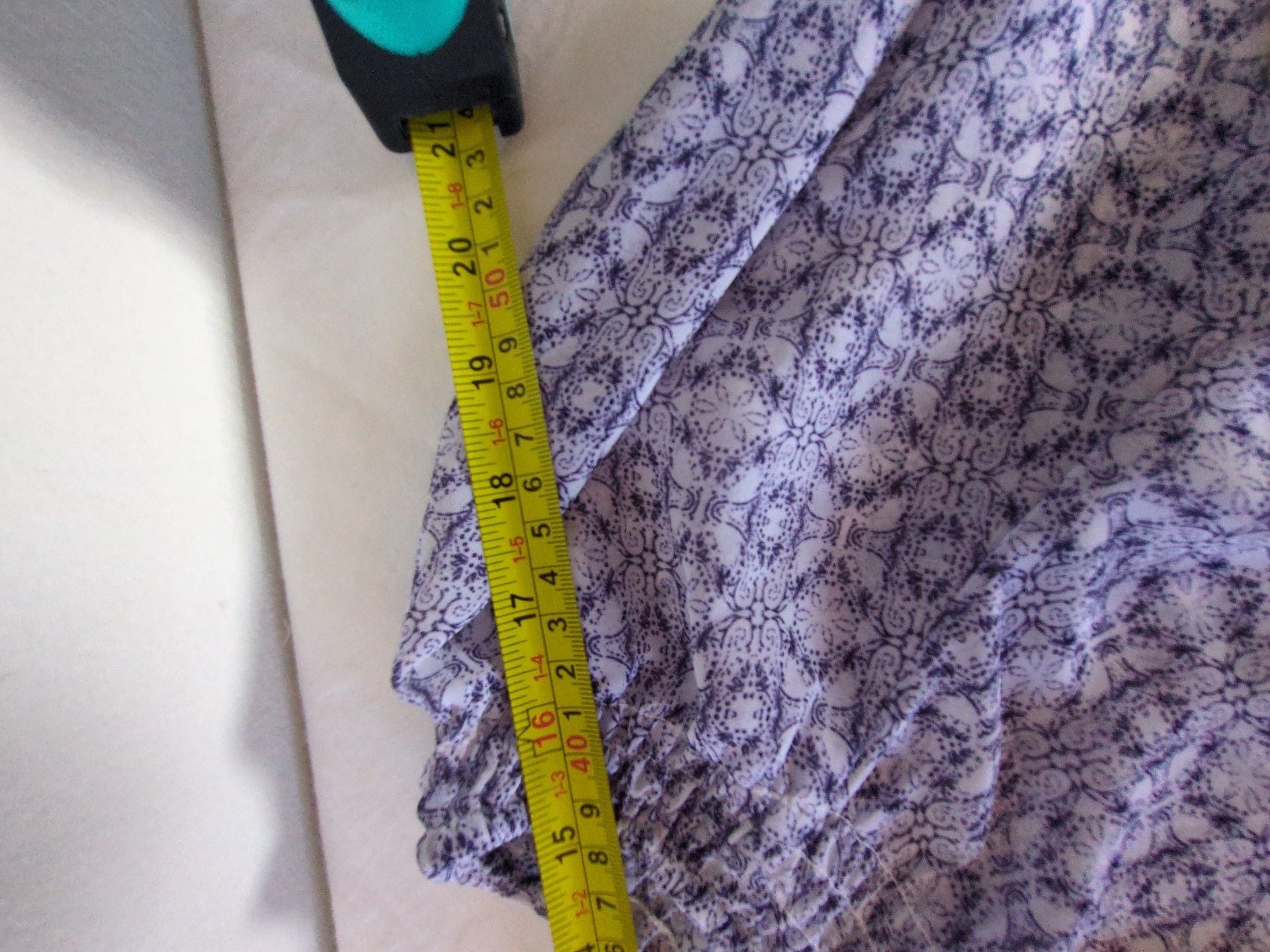 Skies Are Blue Blouse Size M Purple Paisley Tie Neck 3/4 Sleeve 8