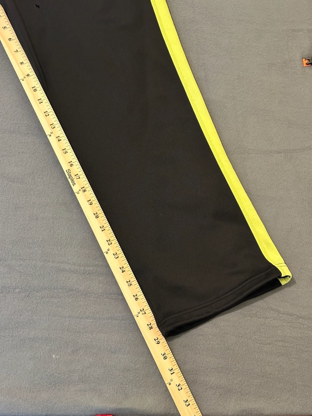 Nike Therma-Fit Pants Size L Black Yellow Athletic Sweatpants 10
