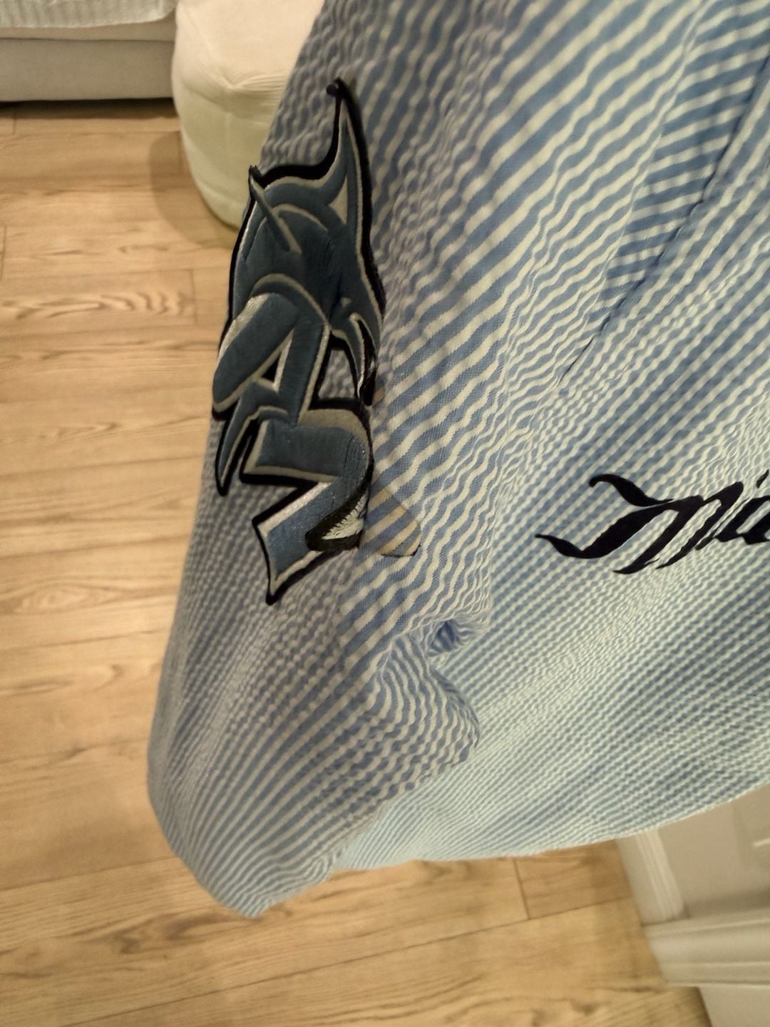Pro Standard Miami Marlins Seersucker Reversible Bomber Jacket 6