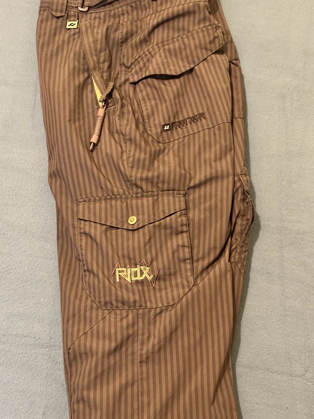 Ride Snowboards Cargo Snow Pants Size M Pinstripe Brown 7