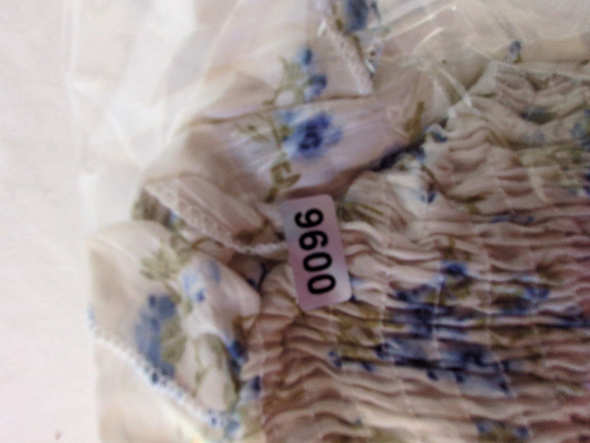 Product thumbnail 6