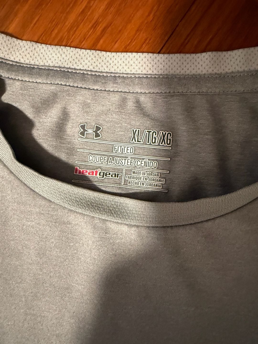 Under Armour HeatGear T-Shirt Size XL Gray Athletic Fitted 4