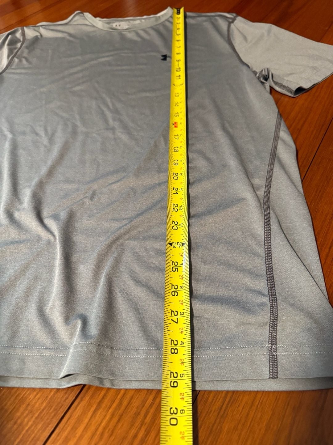Under Armour HeatGear T-Shirt Size XL Gray Athletic Fitted 5
