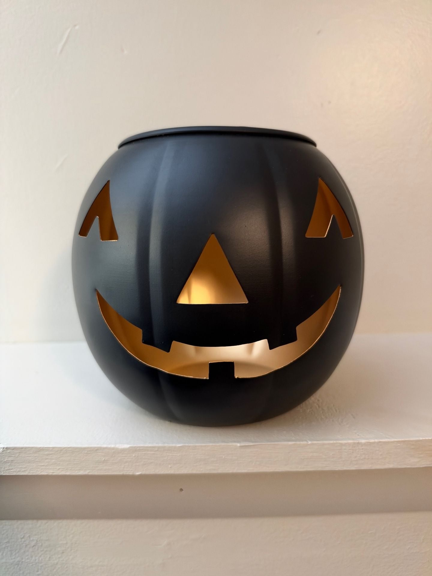 Hallmark Black And Gold Metal Jack O Lantern Pumpkin Halloween Decor 1