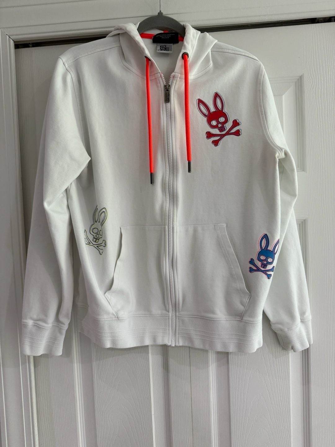 Product thumbnail 4