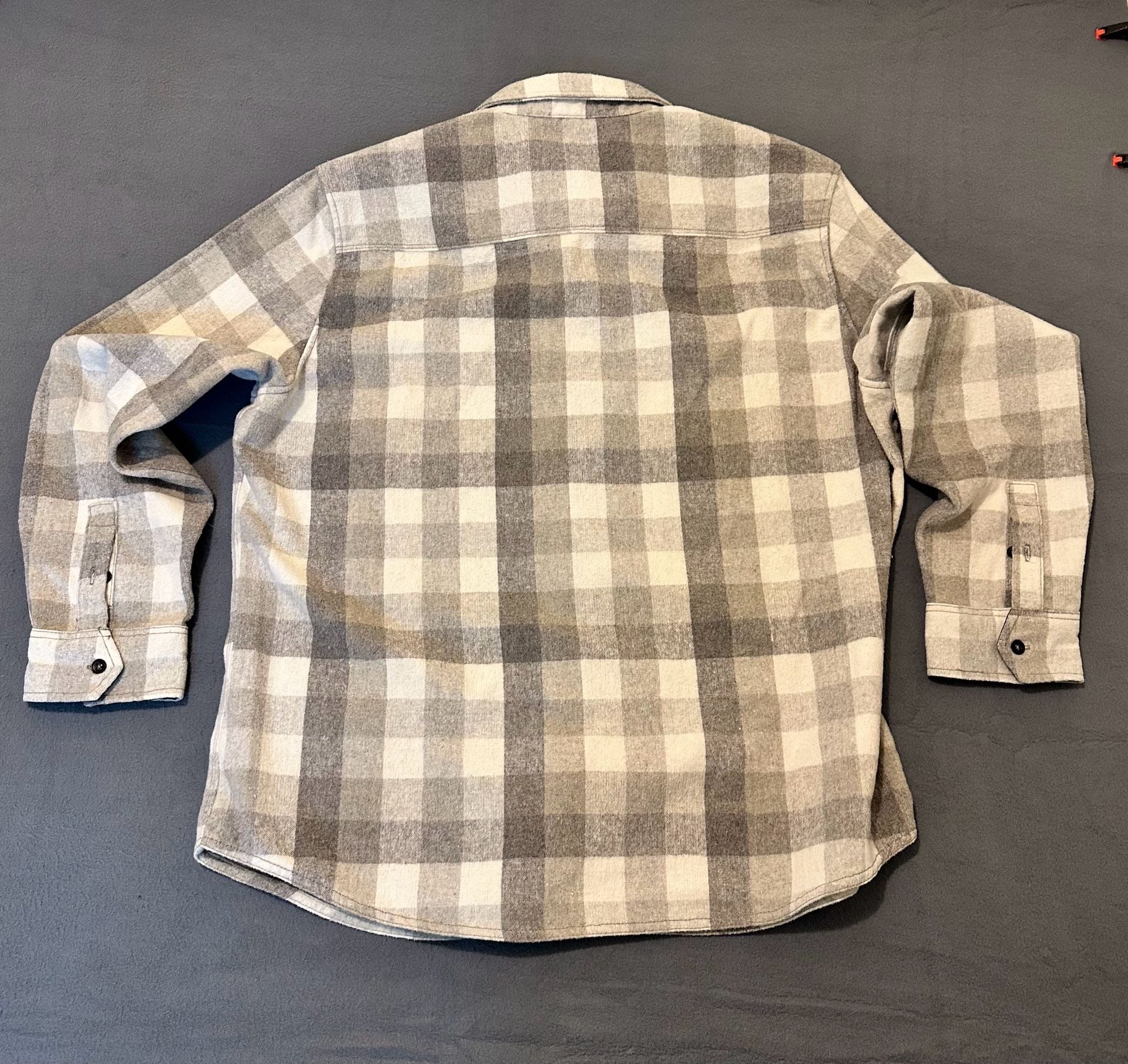 Jeremiah American Legacy Plaid Flannel Shirt Size XL Gray Buffalo Check 4