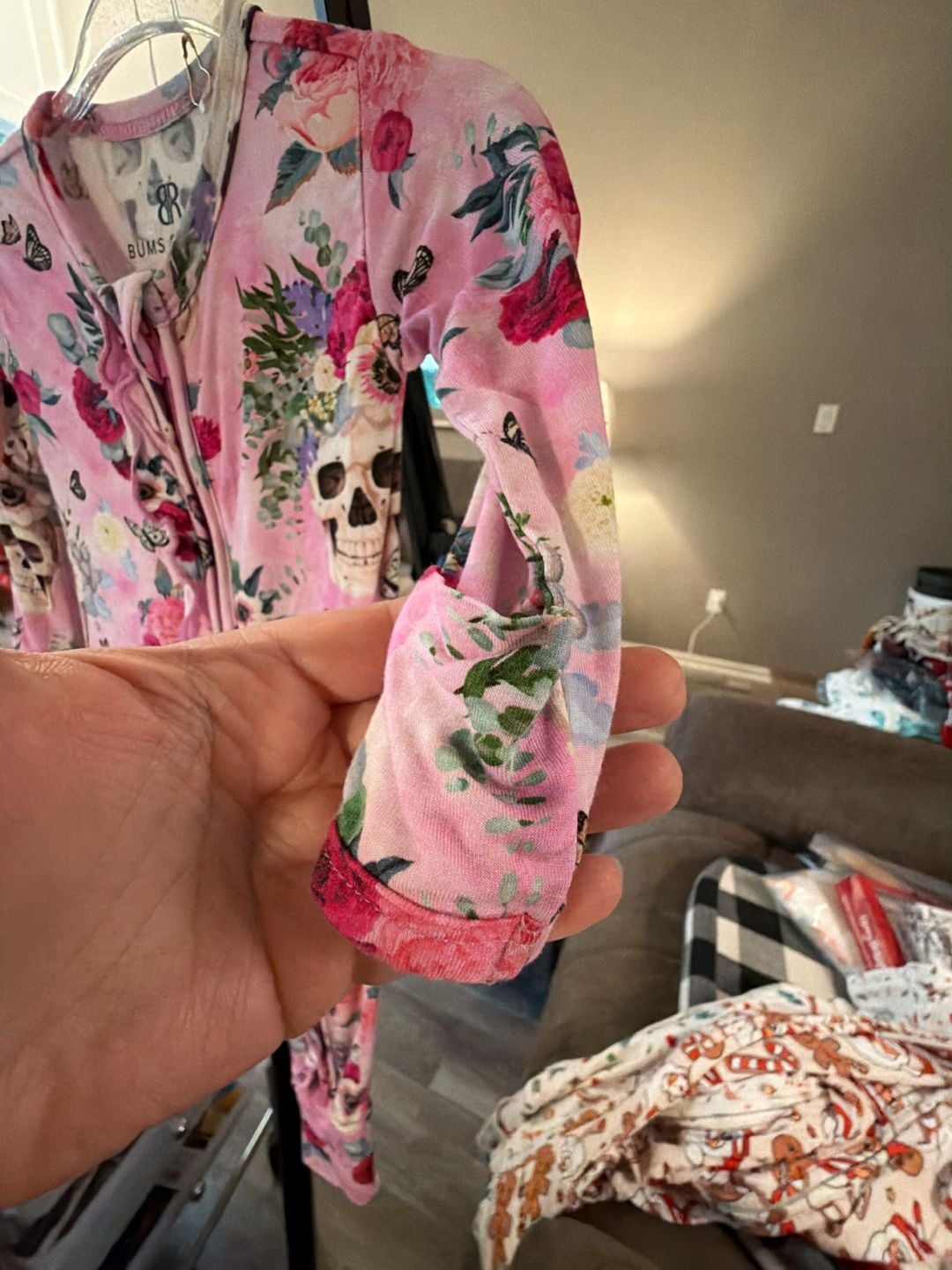 Bums & Roses Romper Size 0-3 Months Pink Floral Skull Ruffle 4
