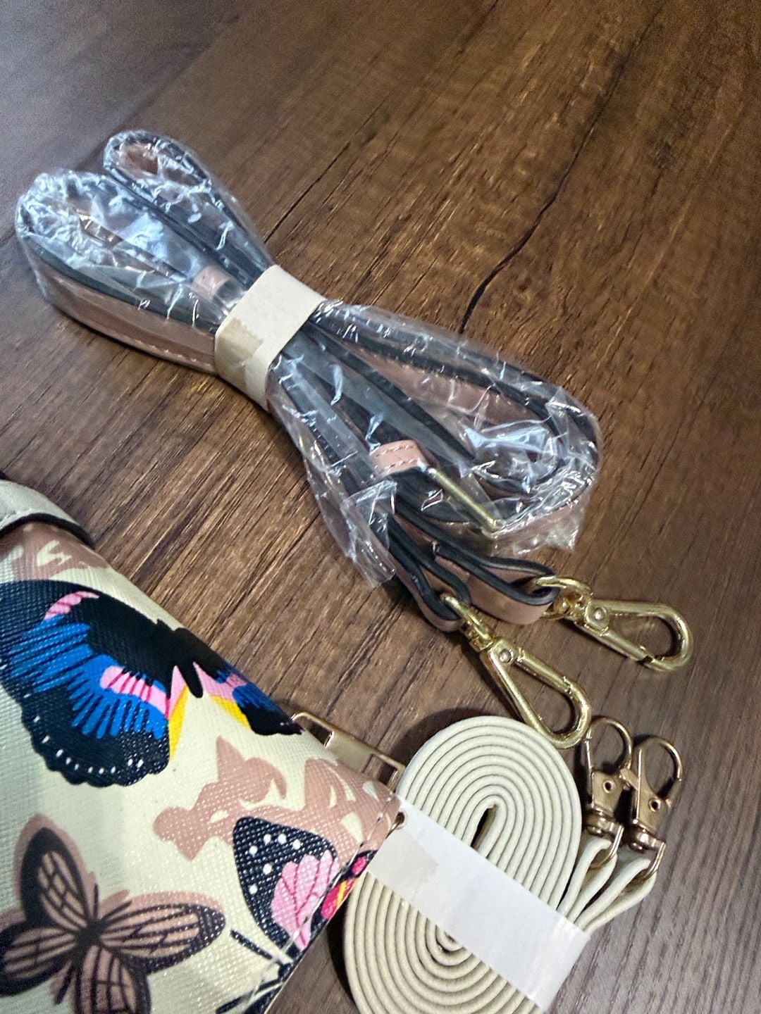 Generic Butterfly Print Clutch Wallet Crossbody Bag Cream Faux Leather 3
