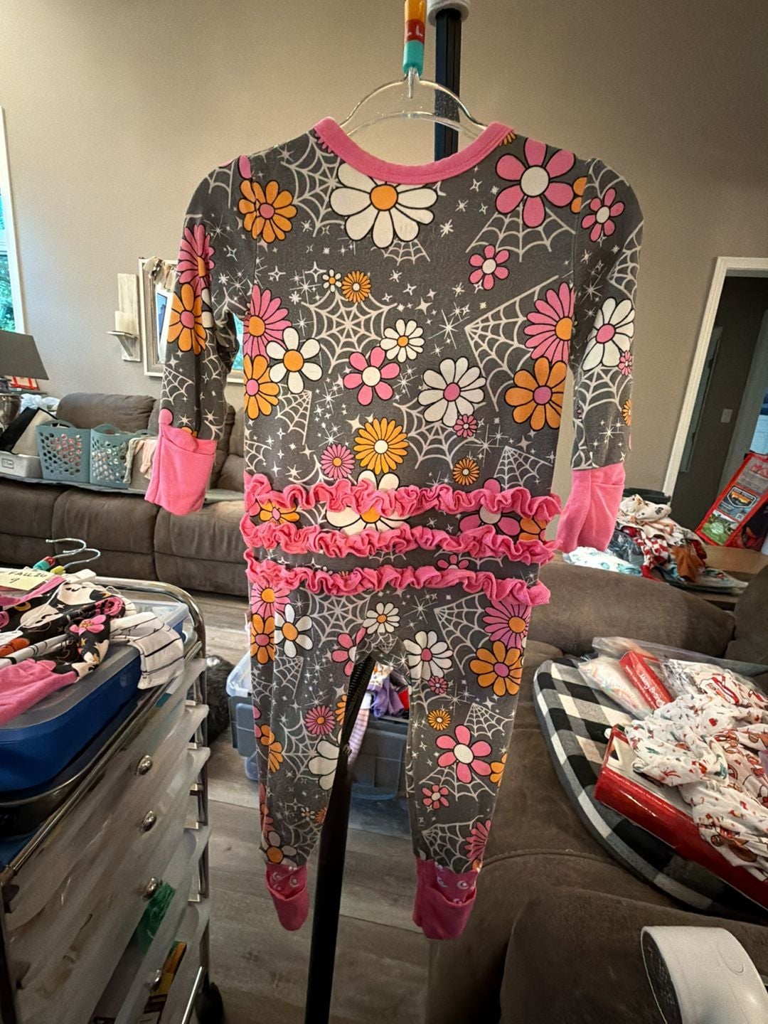 Bootiful Blooms Bamboo Ruffle Zippy 4