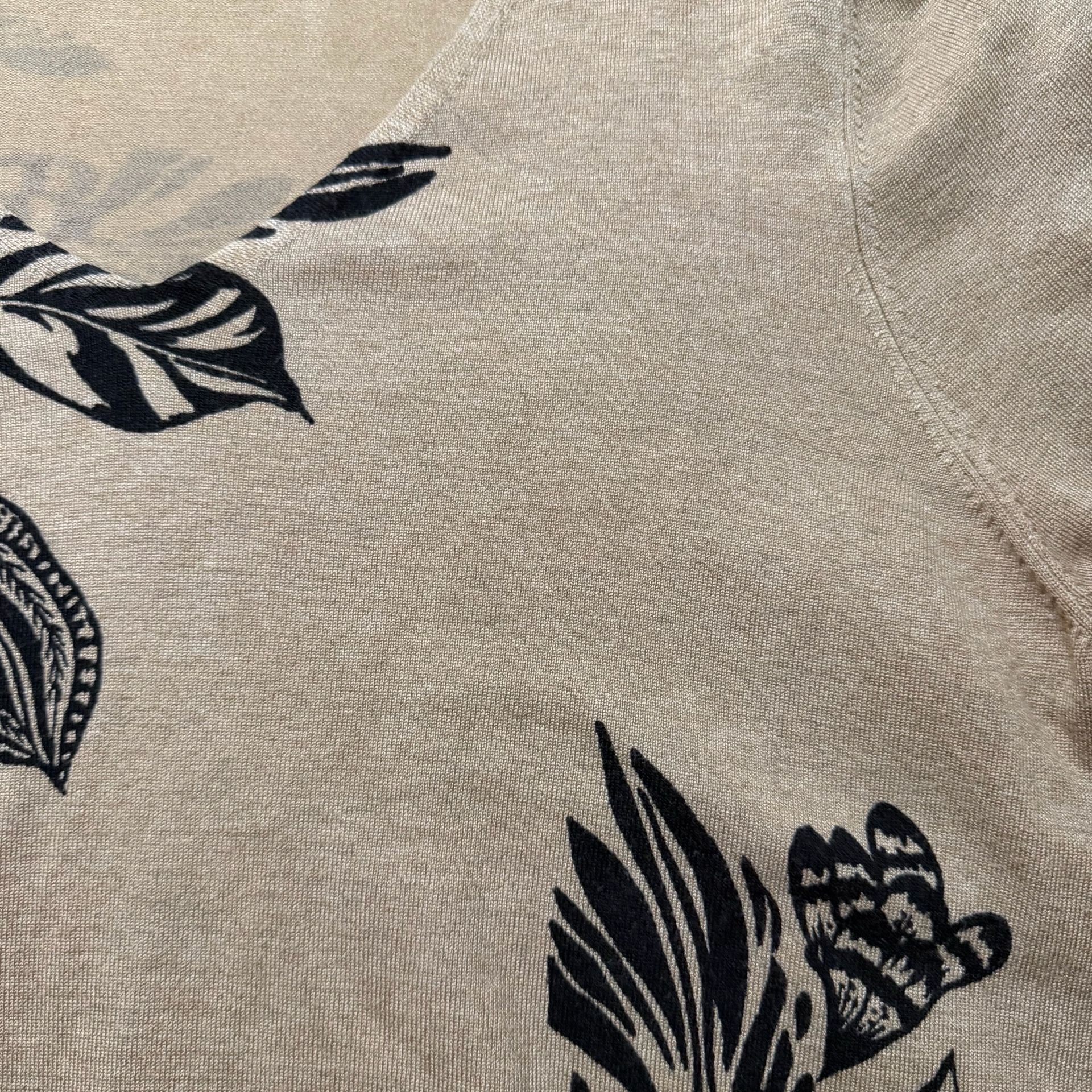 Chico's V-Neck Sweater Size 3 Tan Black Floral Long Sleeve 2
