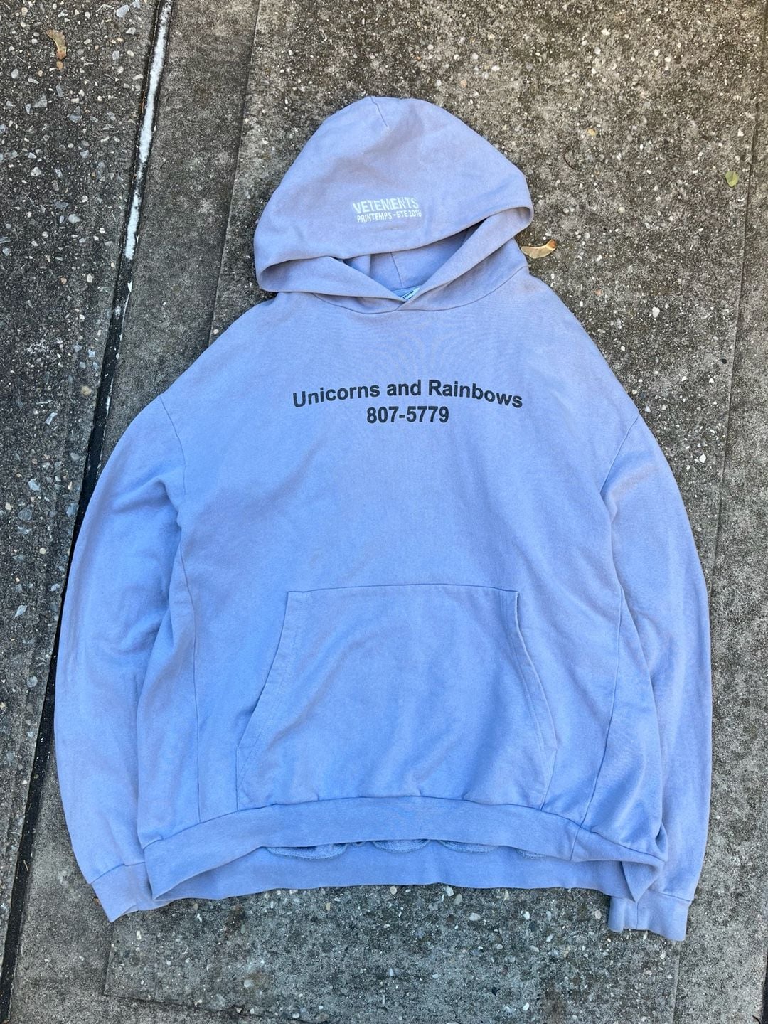 Vetements Vetements ss18 unicorns and rainbows print hoodie men’s 2