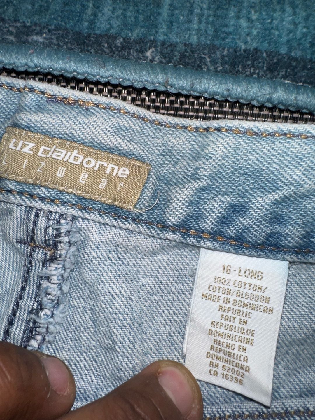 Liz Claiborne Lizwear Jeans Size 16-Long Light Blue Denim Mom Jeans 3