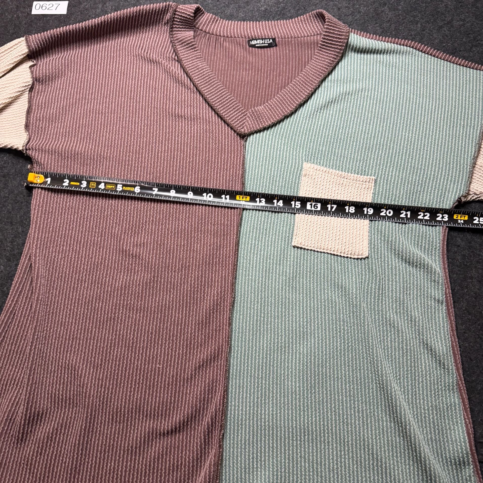 Heimish USA Colorblock V-Neck Waffle Knit Top Size L Long Sleeve Pocket 6