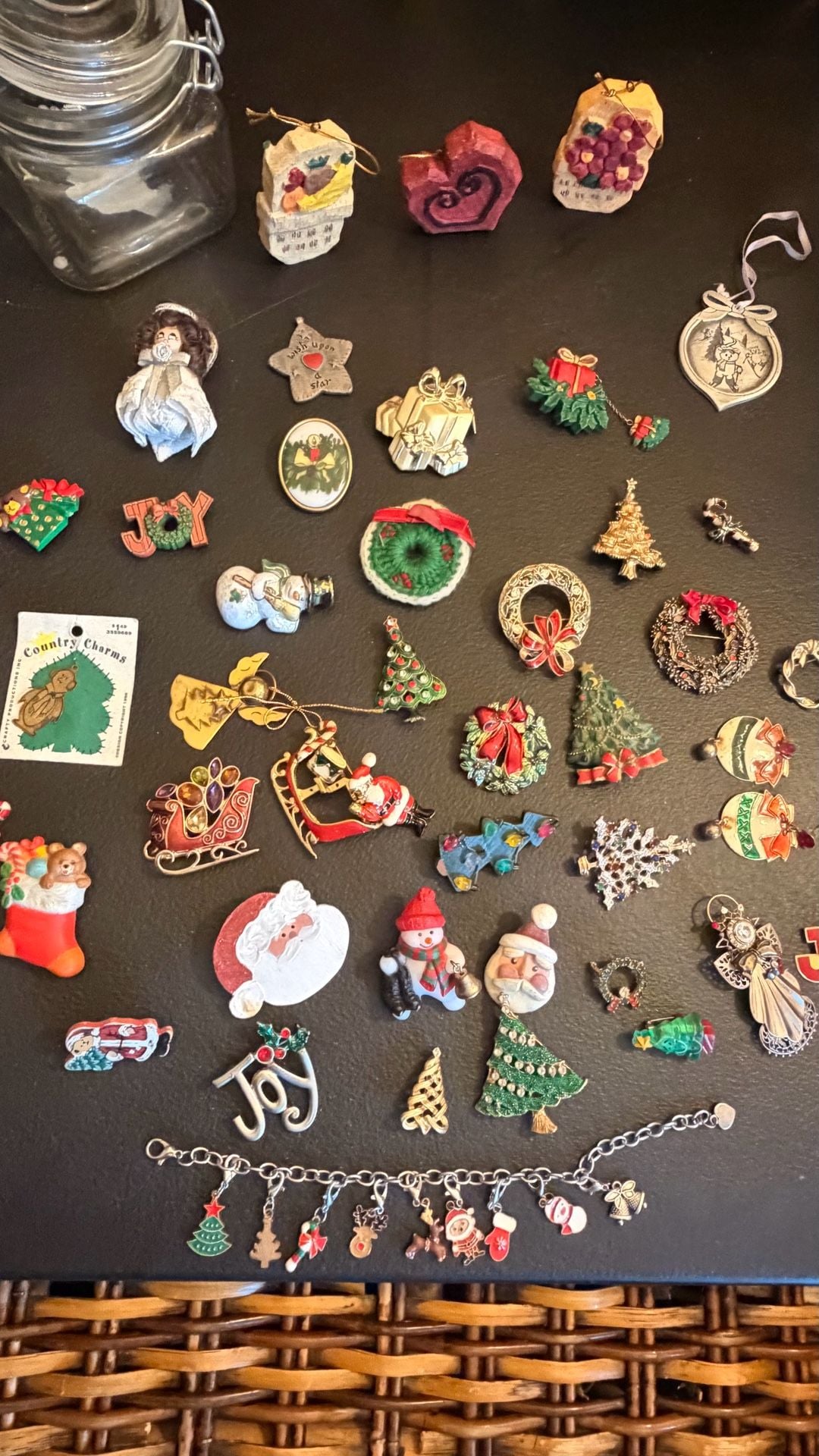 Vintage Christmas Jewelry Lot 2