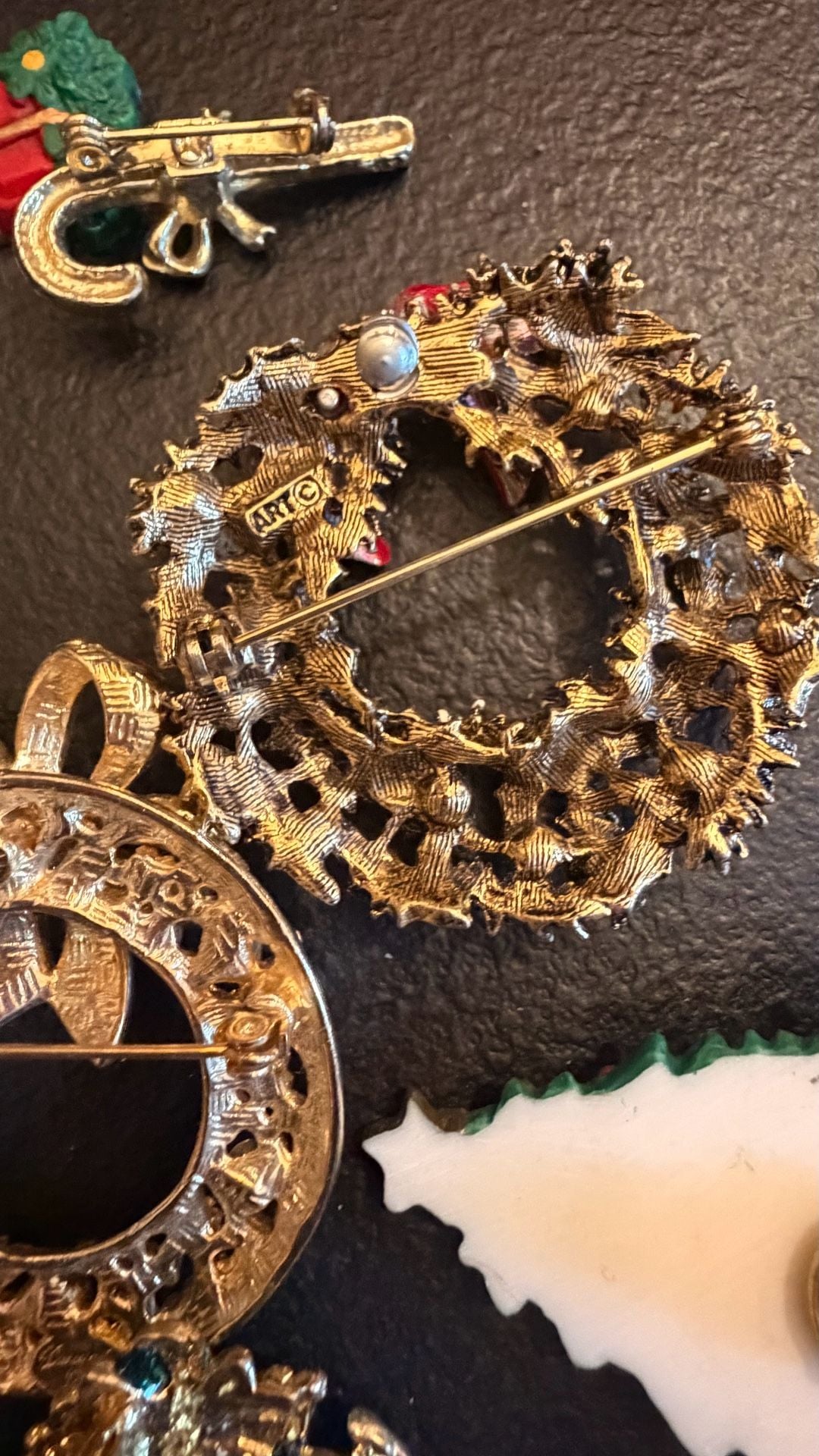 Vintage Christmas Jewelry Lot 10