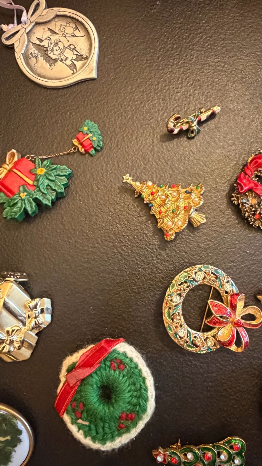 Vintage Christmas Jewelry Lot 13