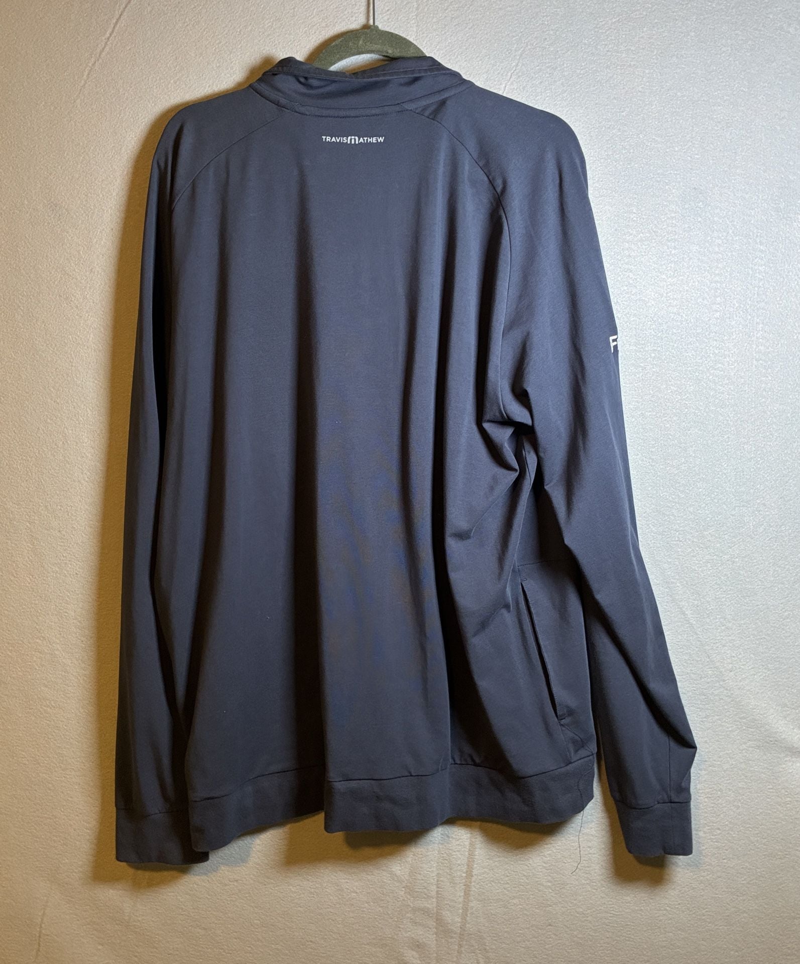 TravisMathew 1/2 Zip Pullover Size XL Gray Five9 Logo Golf Sweatshirt 7