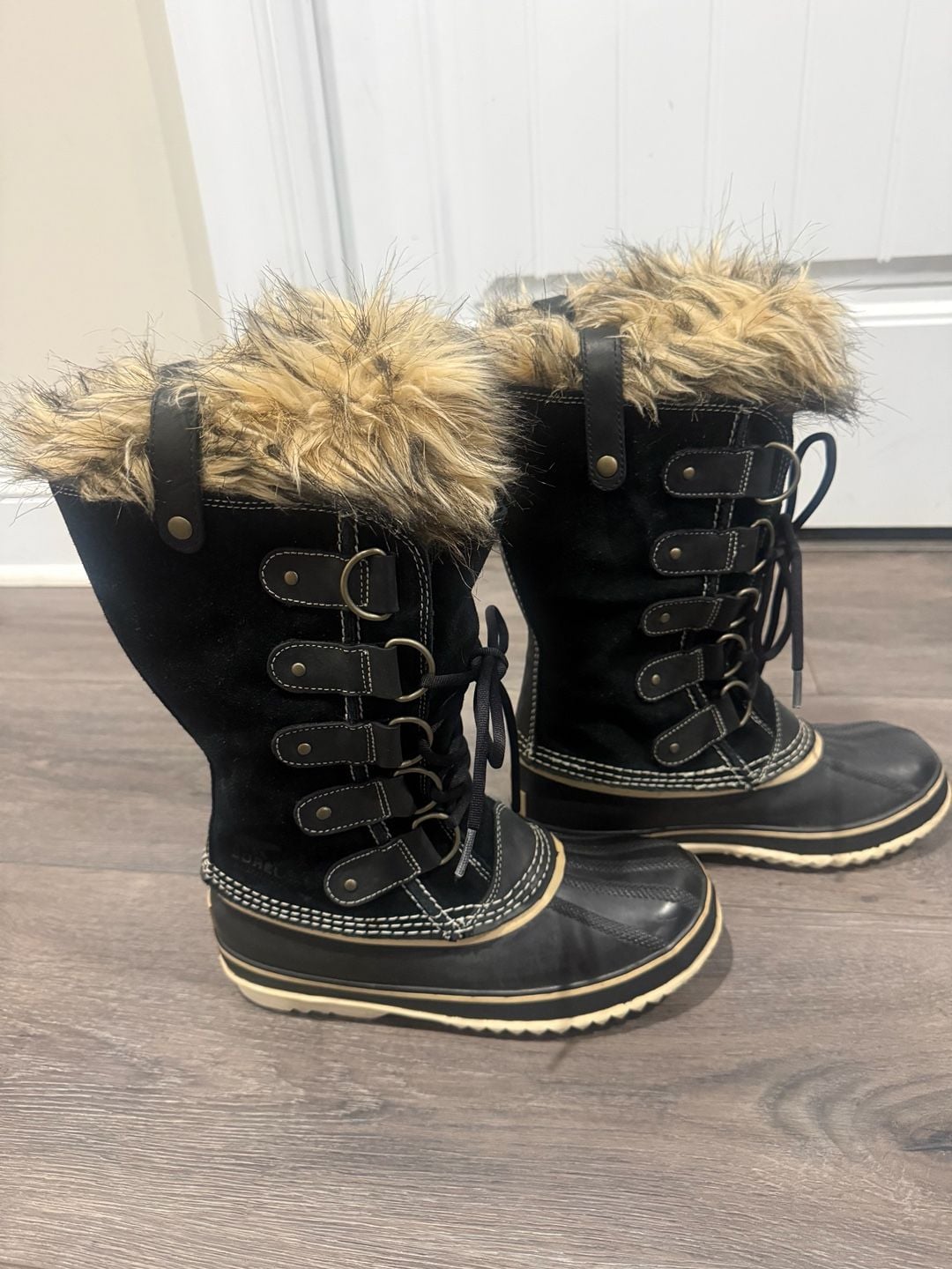 SOREL Joan of Arctic Black Suede Faux Fur Winter Snow Boots Women’s Size 8 6
