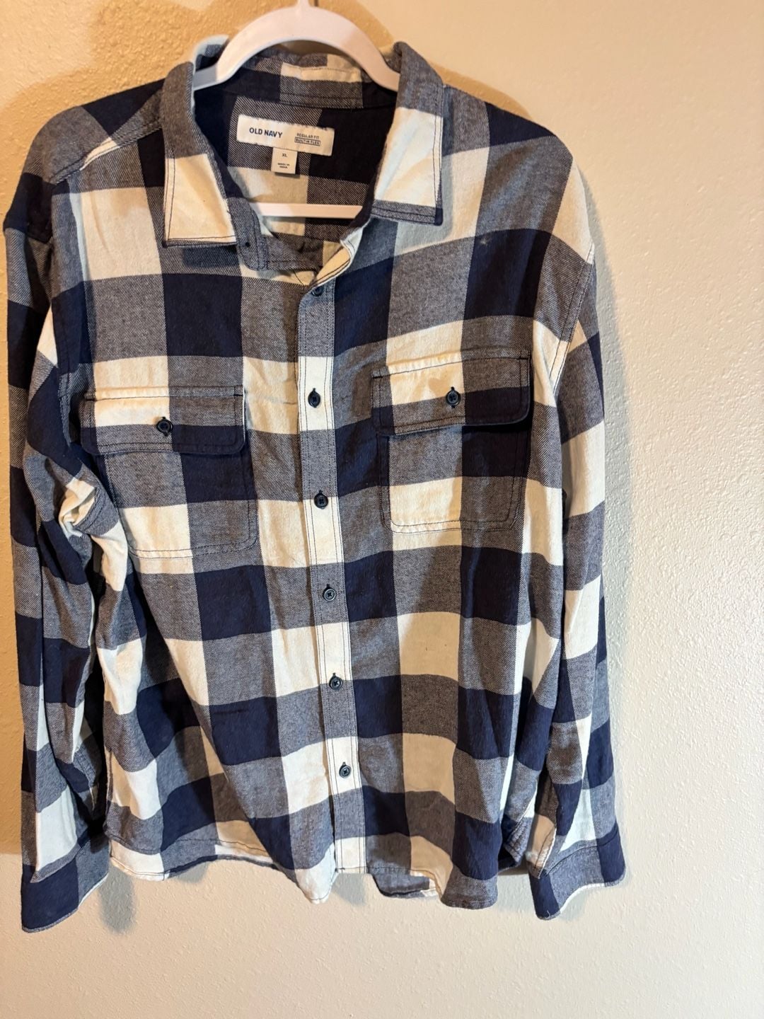 Old Navy Flannel Shirt Size XL Blue White Plaid 2