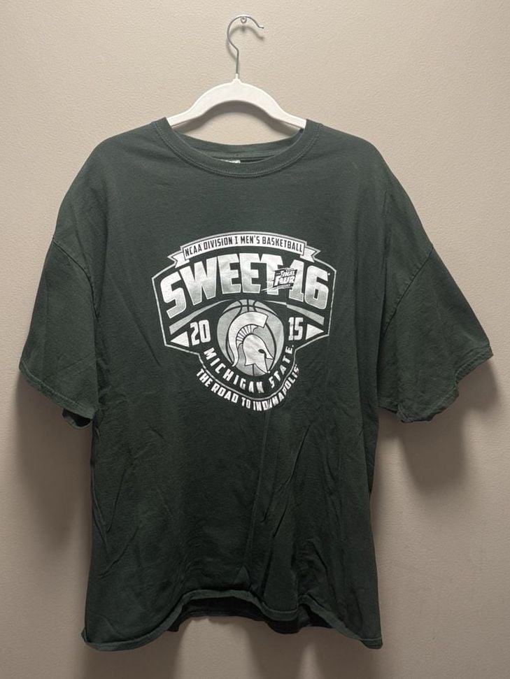 Michigan State 2015 Sweet 16 NCAA T-Shirt Size 2XL Green 2