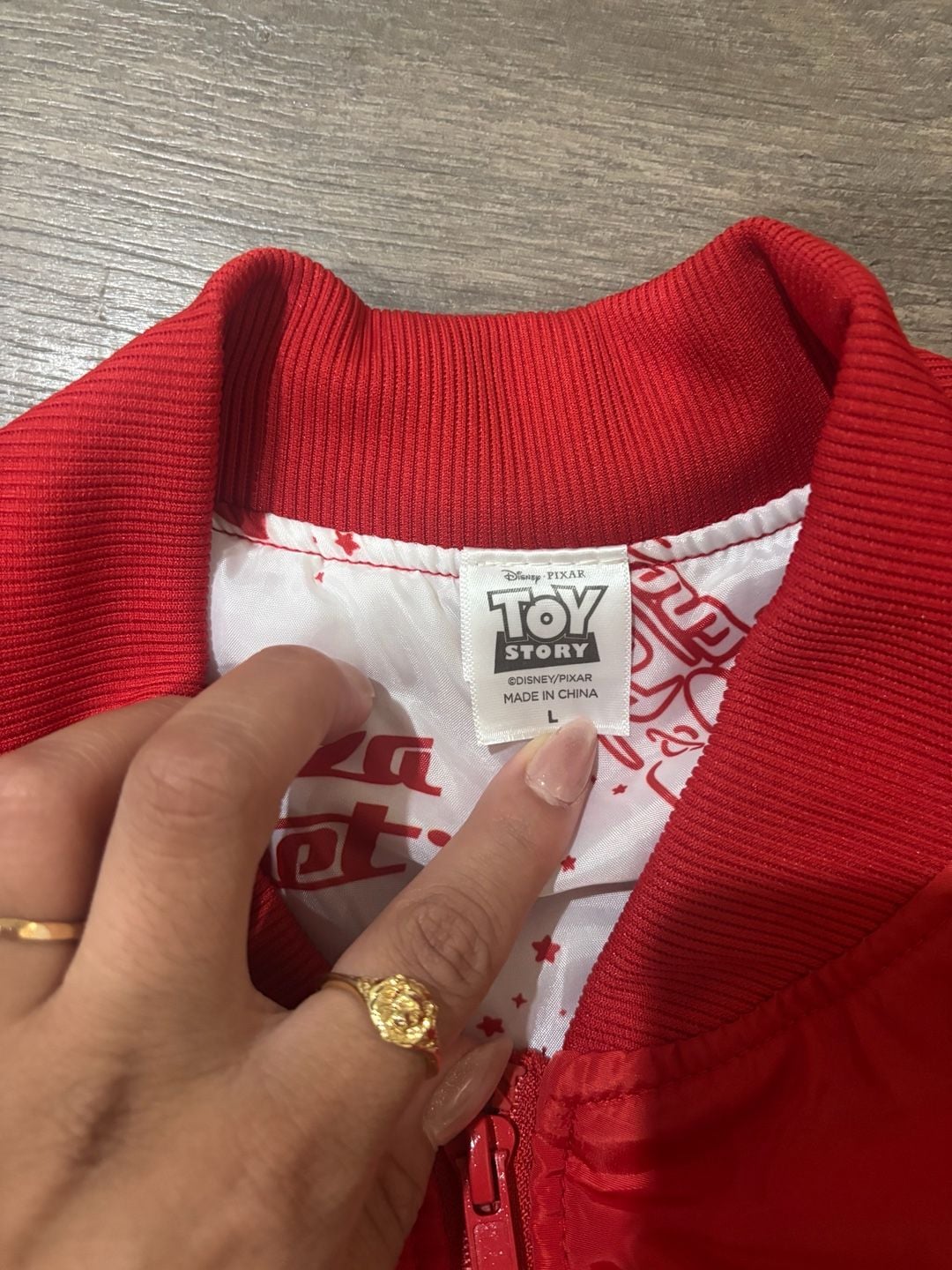 Disney Pixar Toy Story Pizza Planet Bomber Jacket Size L Red 5