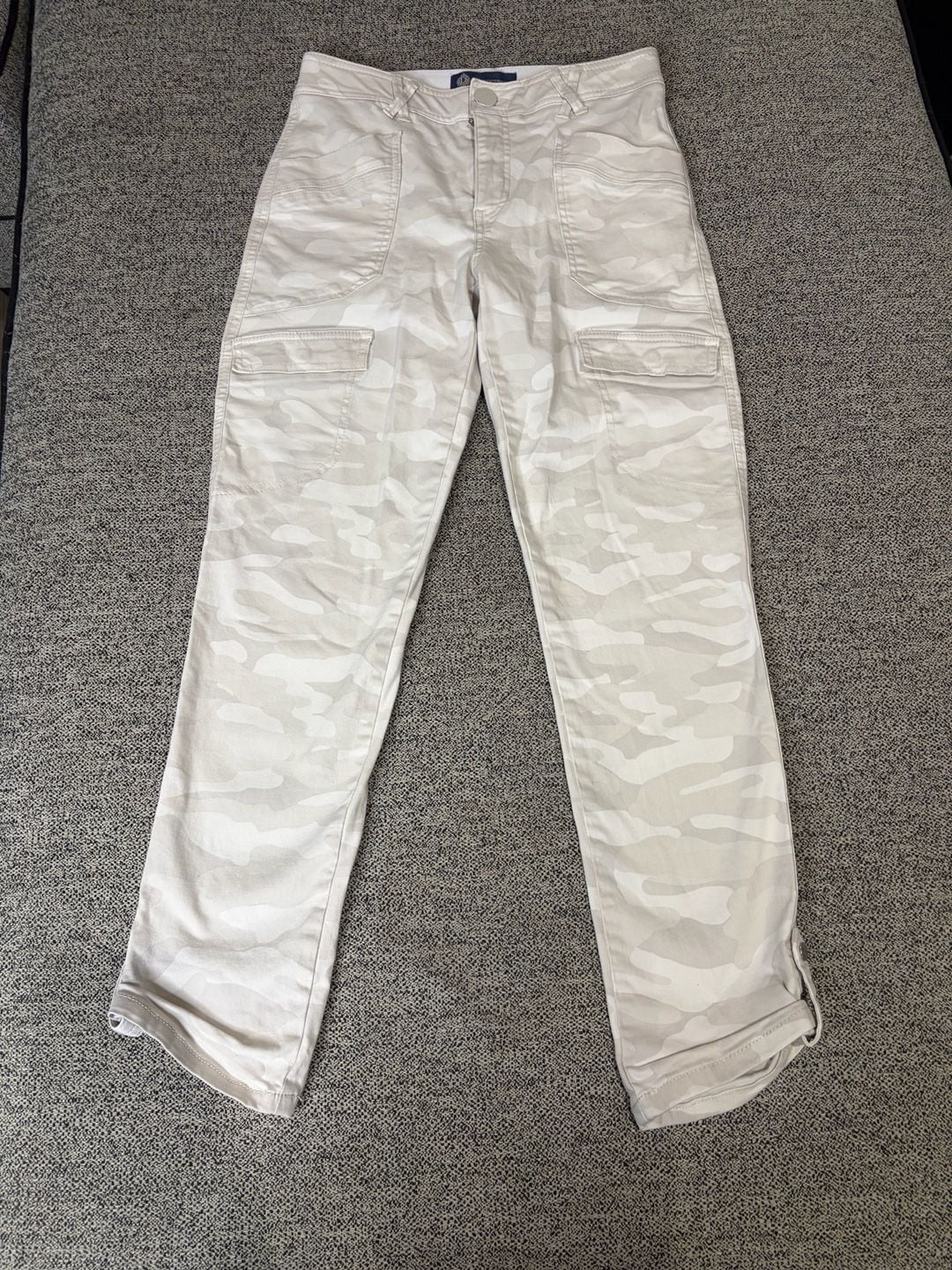 121-Democracy Ab-Solution Cargo Pants Size 4 Beige White Camo 2