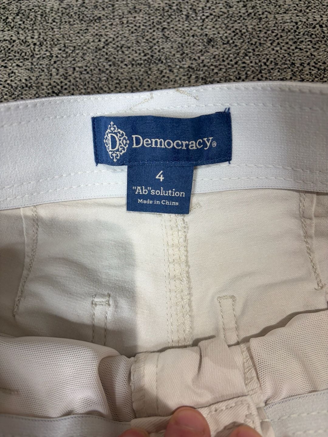 121-Democracy Ab-Solution Cargo Pants Size 4 Beige White Camo 3