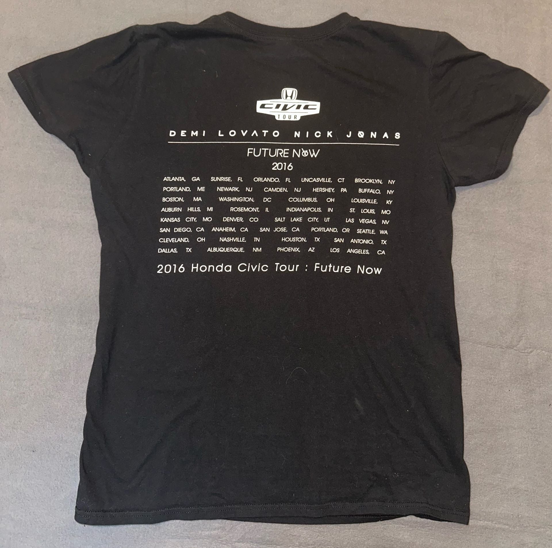 Gildan Demi Lovato Nick Jonas 2016 Tour T-Shirt Size M Black 4