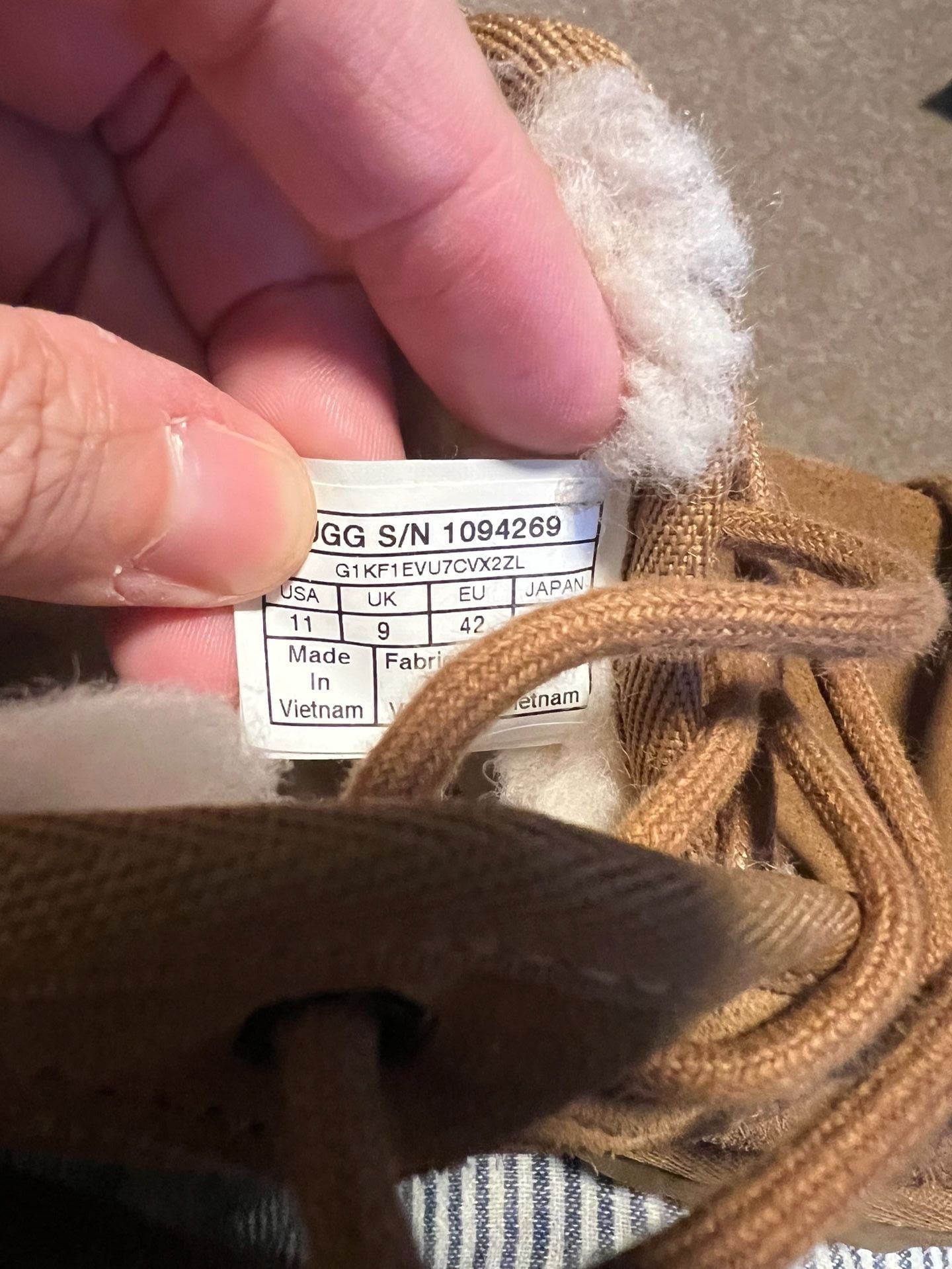 UGG Neumel Boots Chestnut Size 11 Brown Suede 9