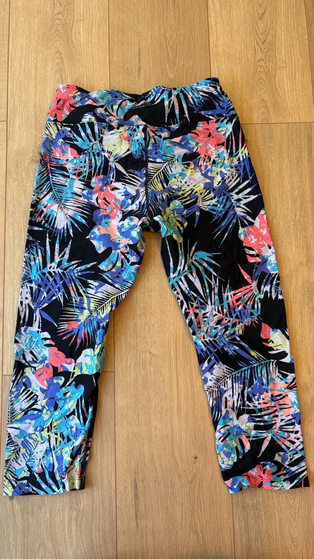 Calvin Klein Performance Crop Leggings Size M Tropical Print 3