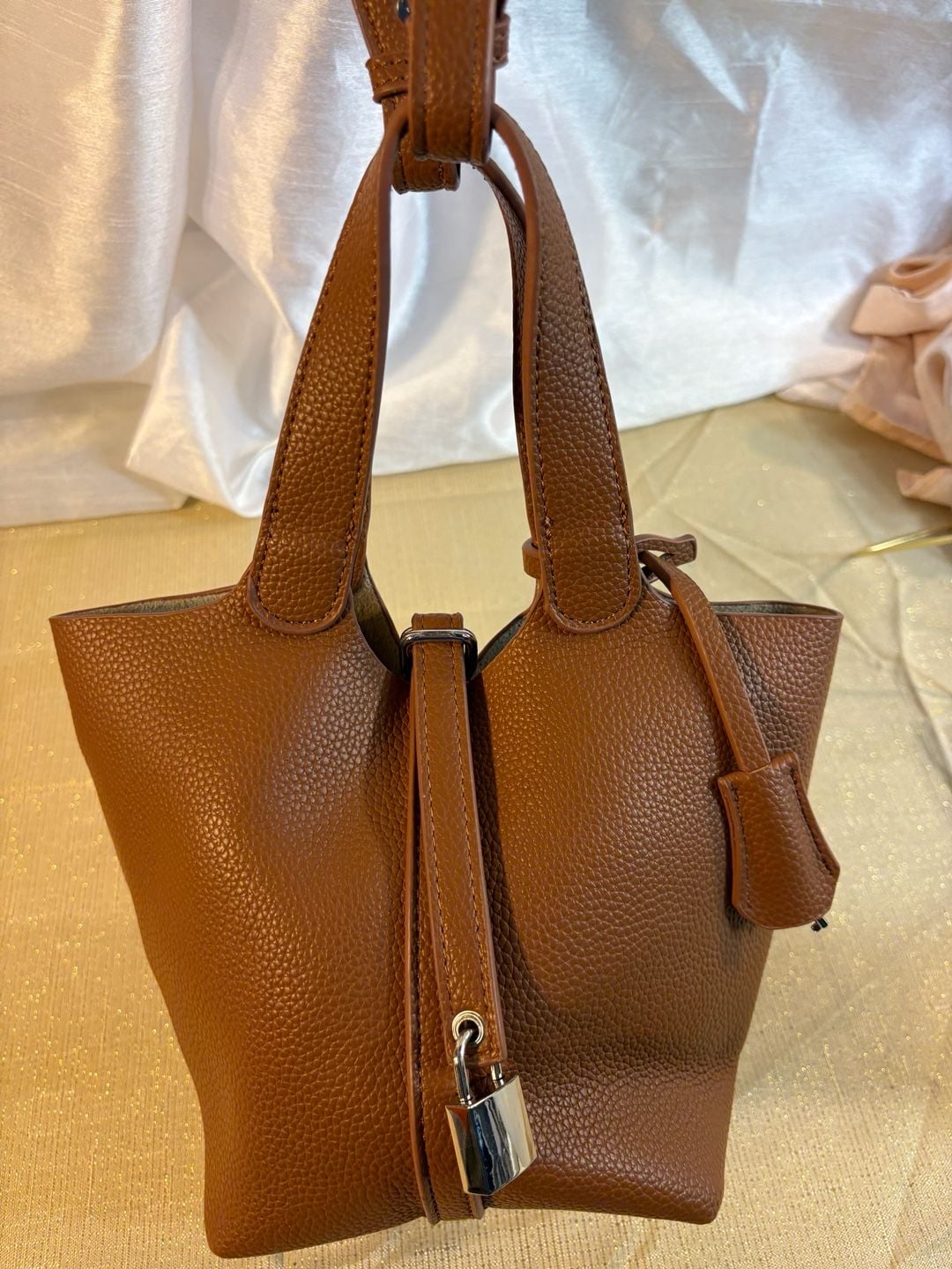 Unbranded Brown Pebbled Leather Bucket Bag Crossbody With Lock 2