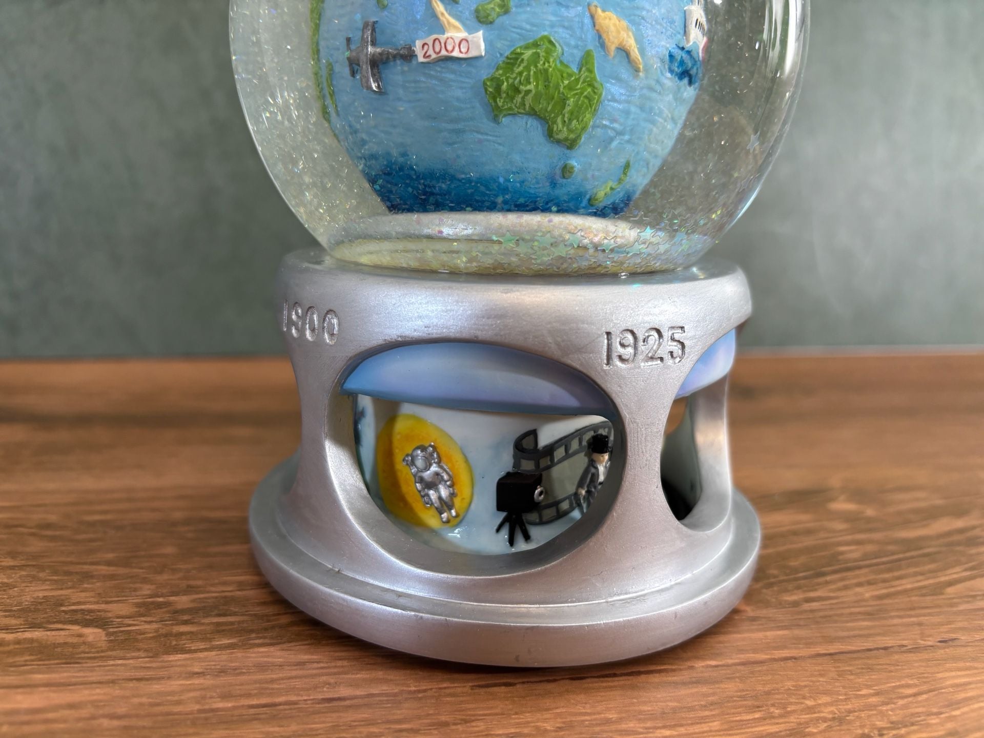 Vintage Lord & Taylor The Millennium Snow Globe 10