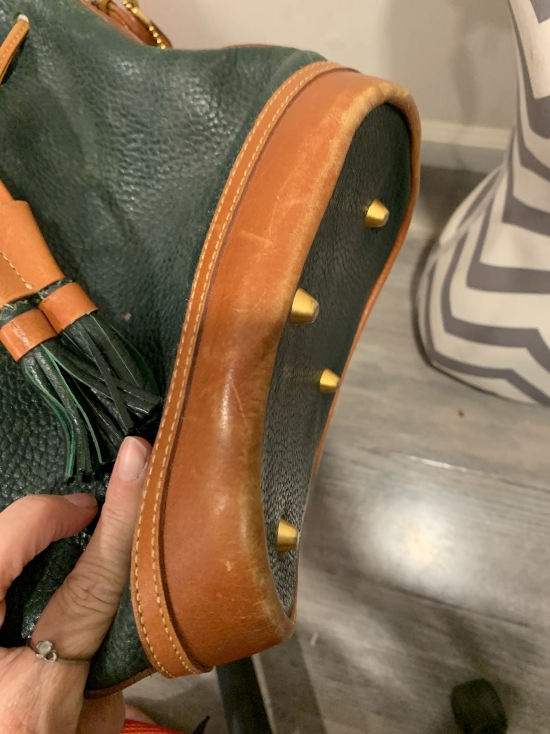 Vintage Coach Dinky Bag 501-25 Green Tan Leather Bucket Bag Crossbody 8