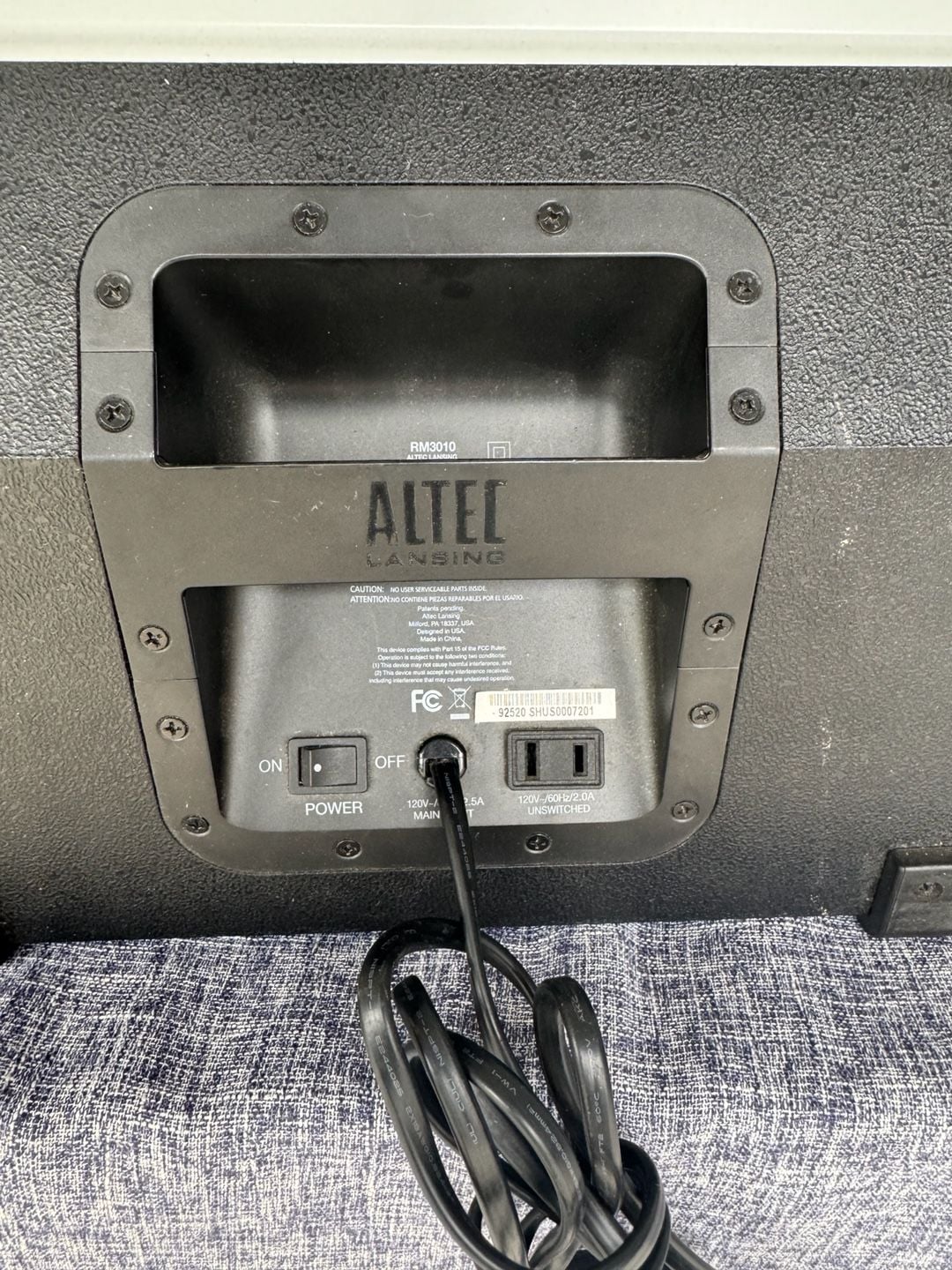 Altec Lansing RM3010 Stage Gig Amplified Speaker System 3