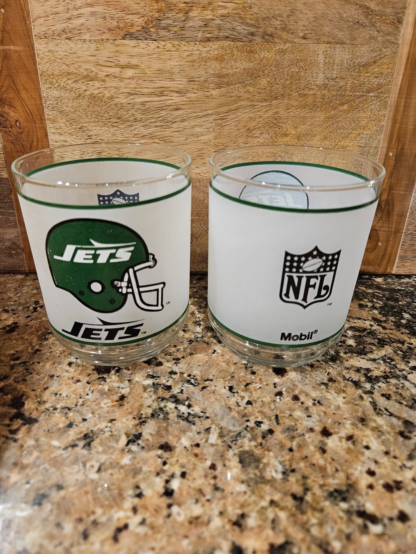 Vintage 1980s New York Jets NFL Mobil Frosted Drinking Glasses Set of 2 12 Oz 4