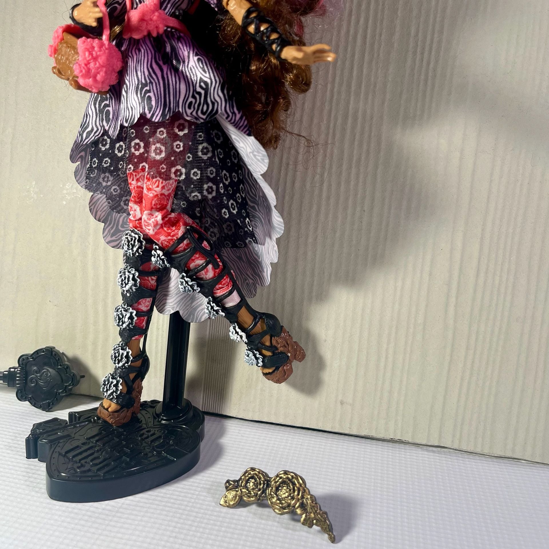 Ever After High Cedar Wood Through The Woods Doll 3