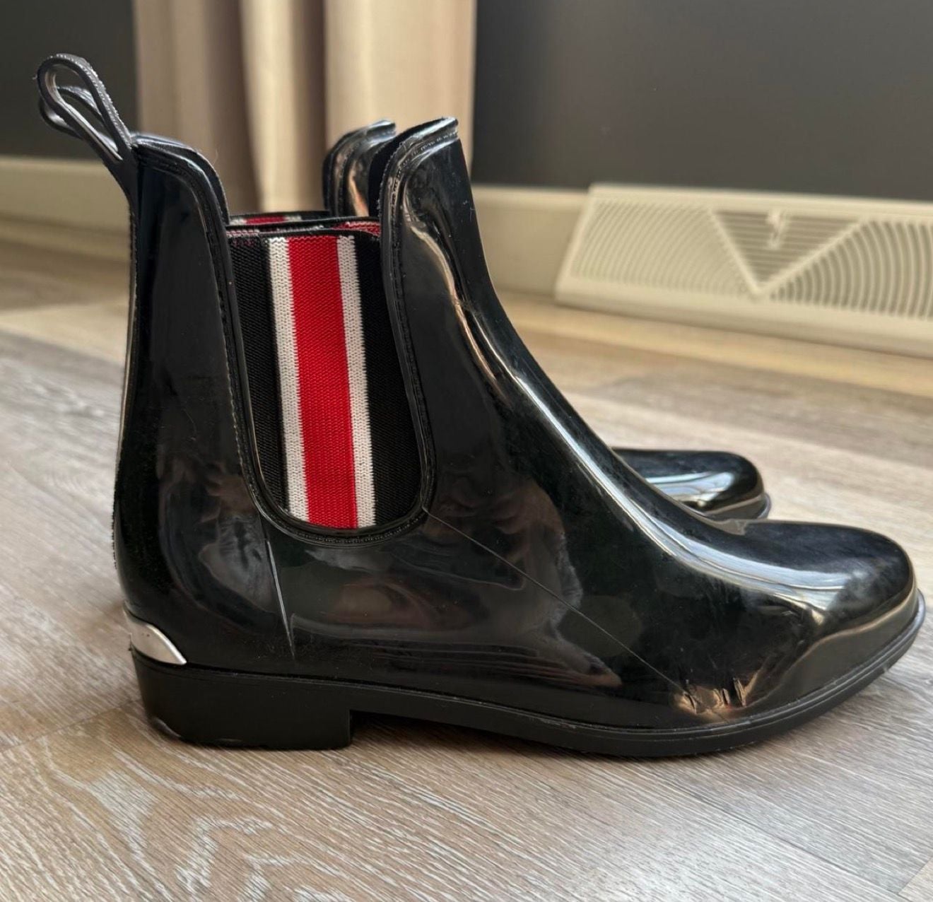 Lauren Ralph Lauren Rain Boots Size 9B Black Glossy Chelsea 3