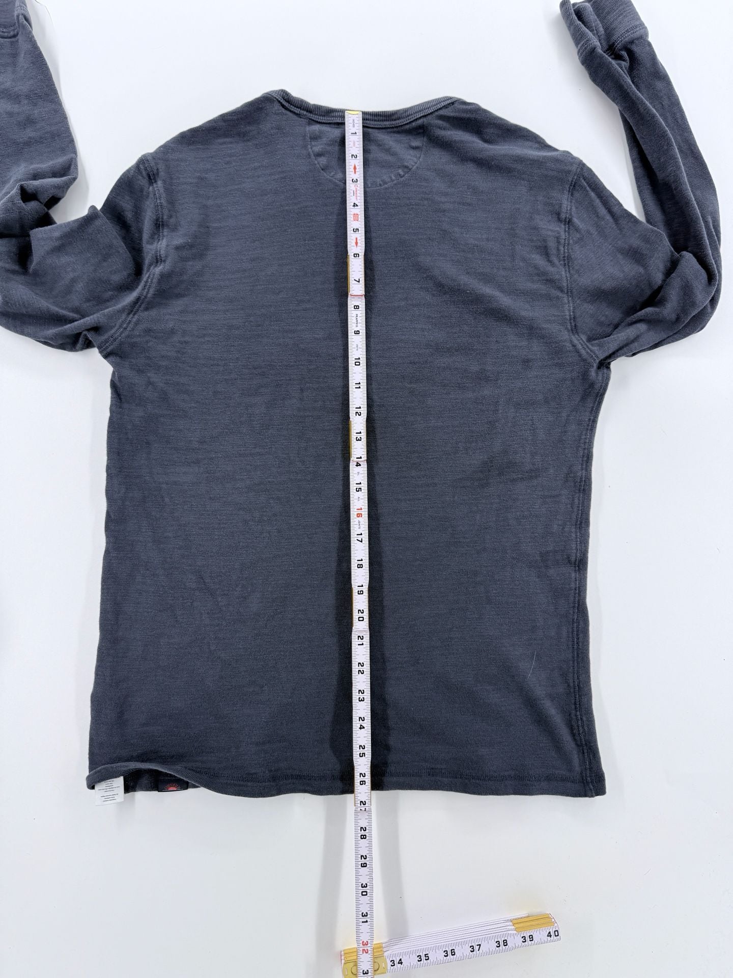 Faherty Sunwashed Long Sleeve Crewneck Shirt Size M Blue Organic Cotton 5