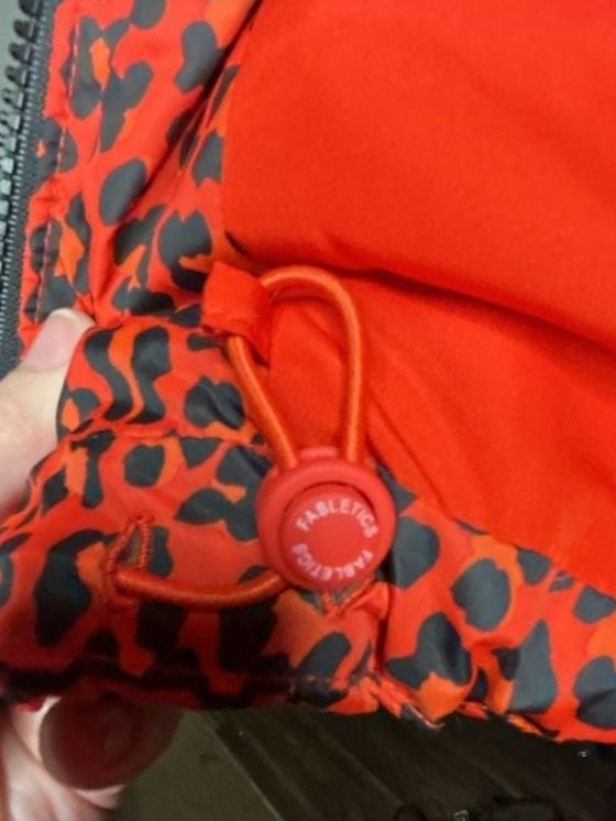 Fabletics Wander Cropped Puffer Jacket Size XL Red Leopard Print 9