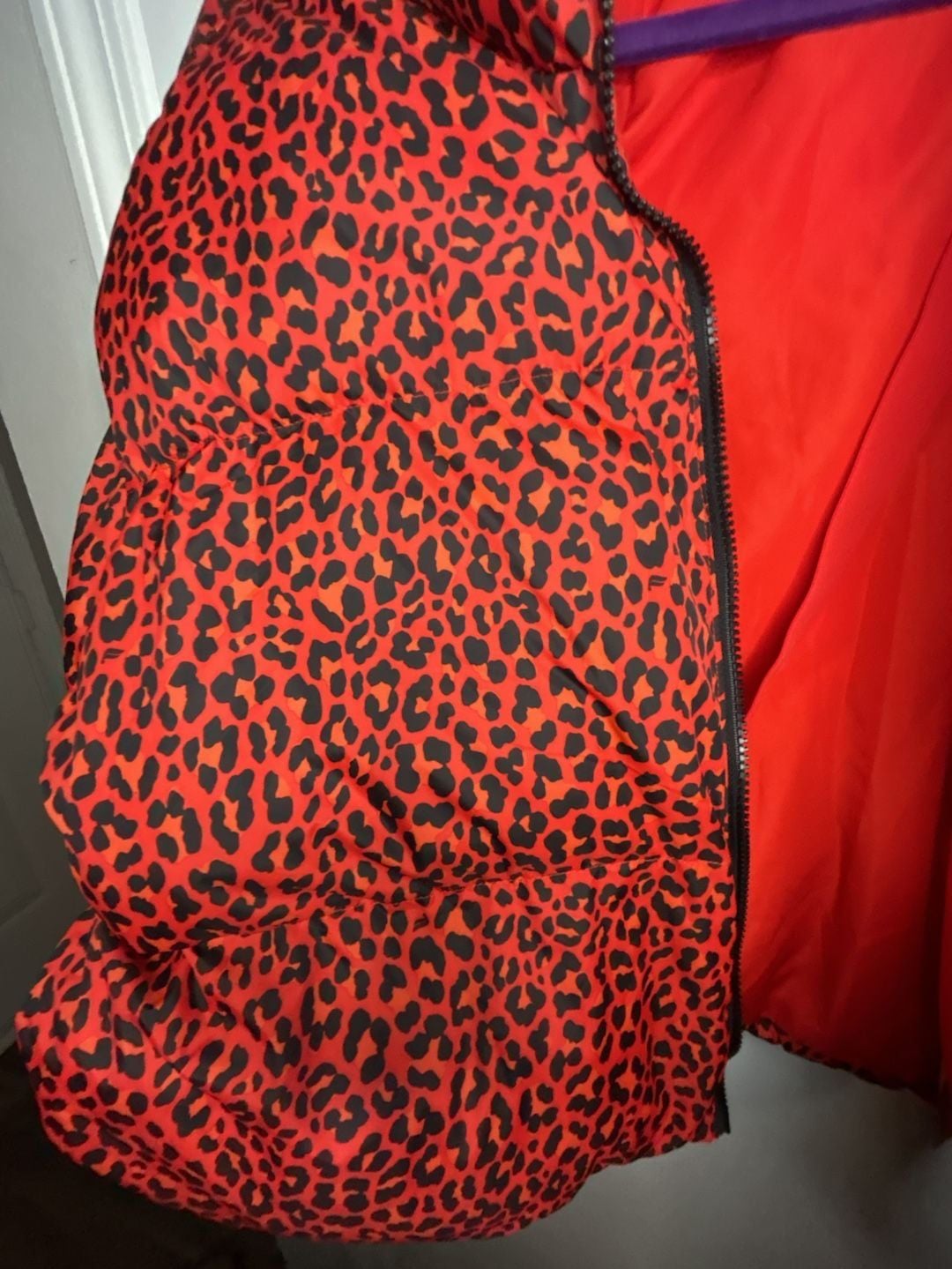 Fabletics Wander Cropped Puffer Jacket Size XL Red Leopard Print 10