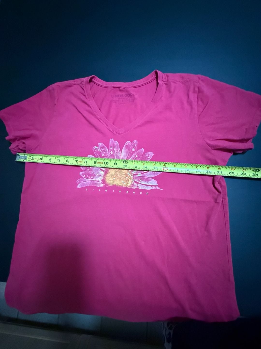Life is Good Sunflower Crusher Vee Size L Pink V-Neck T-Shirt 7