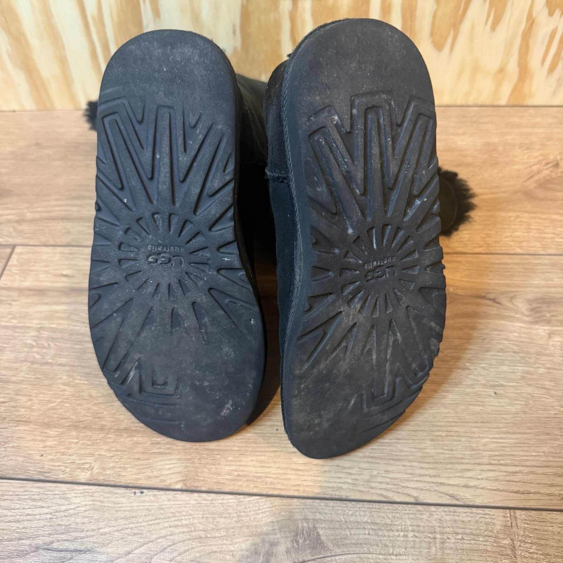 UGG Bailey Button Triplet Boots Black 5